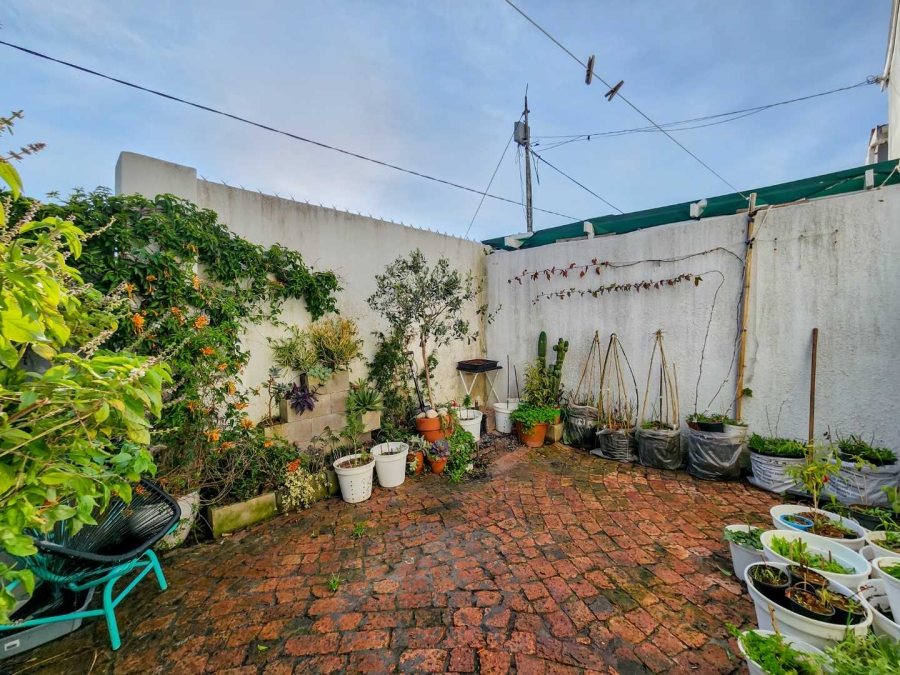 3 Bedroom Property for Sale in Woodstock Western Cape